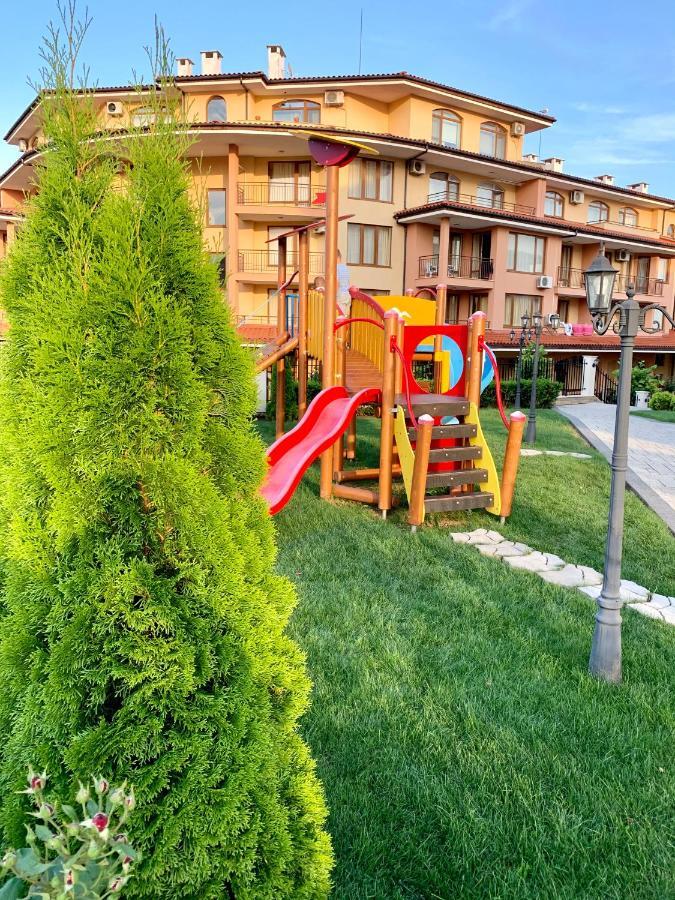 Апартаменти Beige-A-View, Sea Dreams Светий Влас Екстер'єр фото